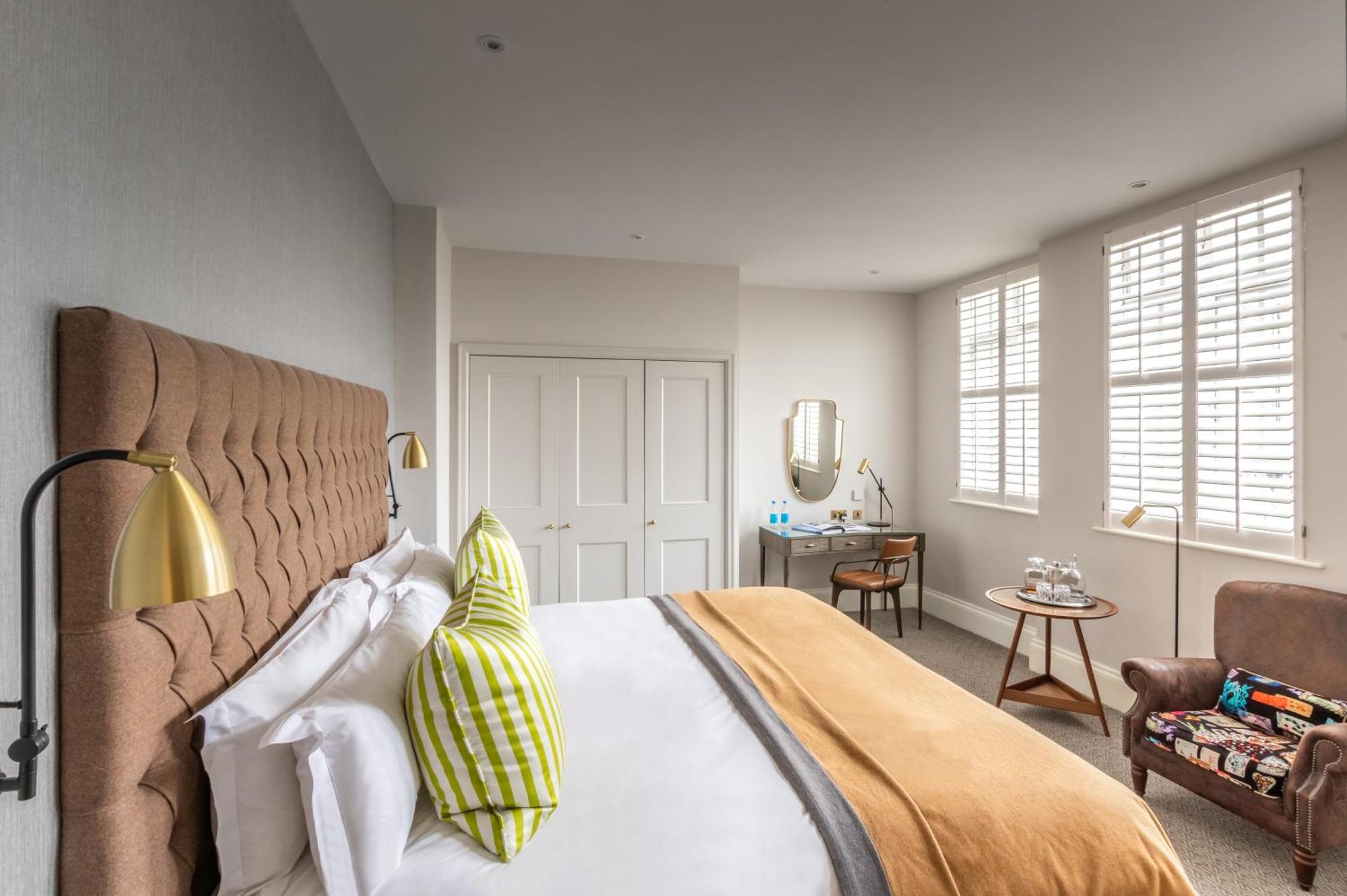 Harbour & 4* Bristol